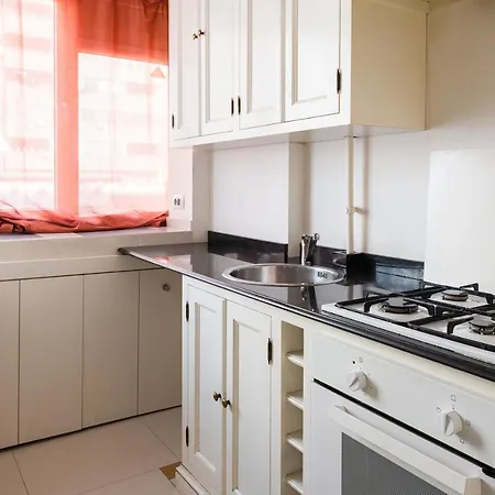 Apartment Down Town 1br W Self Check In Bucharest